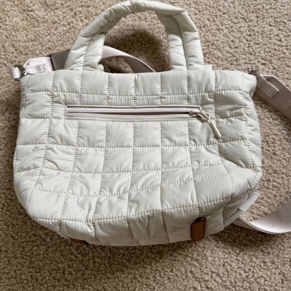 Lululemon Quilted Grid Tote Bag - Picture 12 of 13